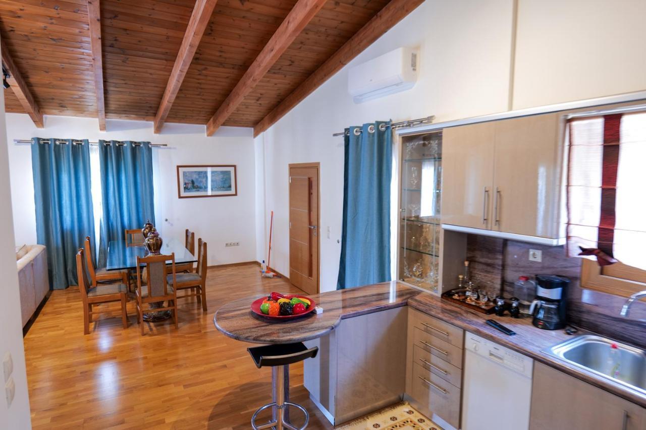 Bed and Breakfast Royal 1967 Himara Zewnętrze zdjęcie