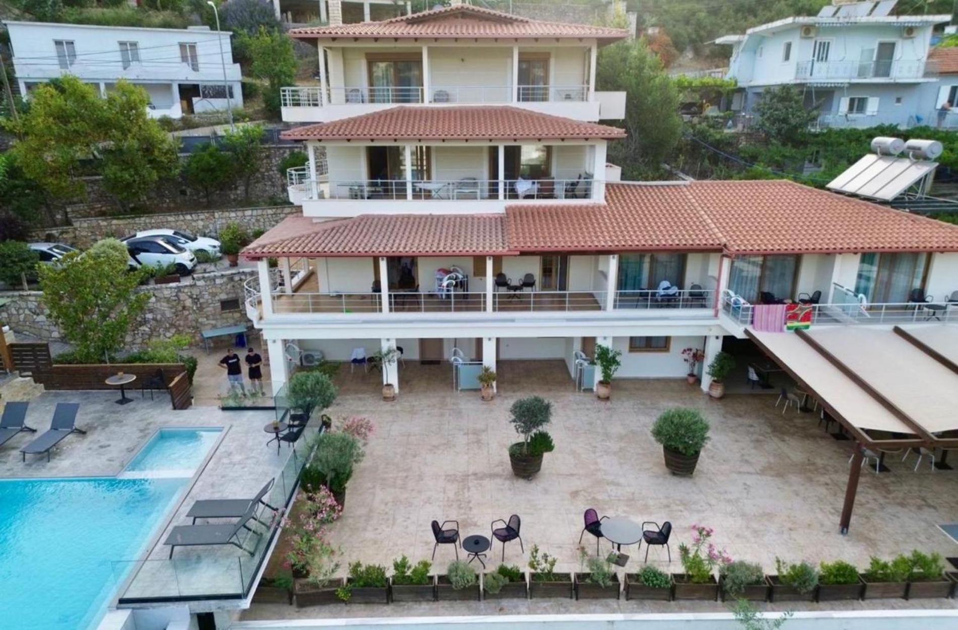 Bed and Breakfast Royal 1967 Himara Zewnętrze zdjęcie